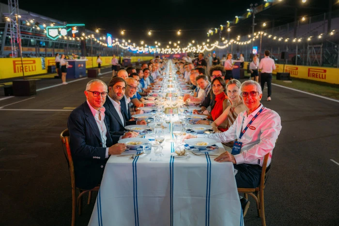 Barilla, Formula 1 D&uuml;nyasını Monza&rsquo;da 100 metrelik sofrada buluşturdu