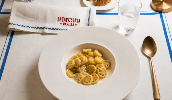 Barilla, Formula 1 D&uuml;nyasını Monza&rsquo;da 100 metrelik sofrada buluşturdu