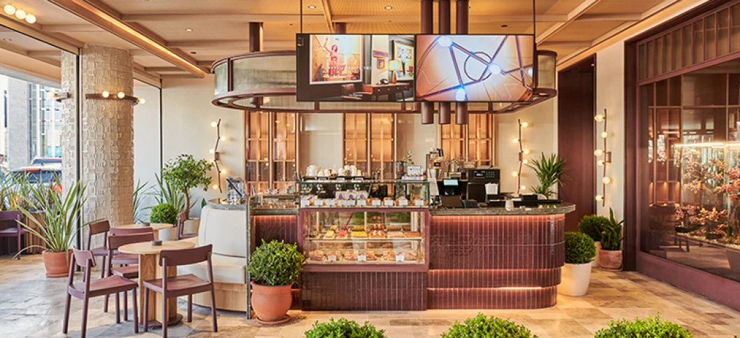 Cafe Marmara İstanbul’un sanat ve lezzetle buluştuğu en sıcak adresi  