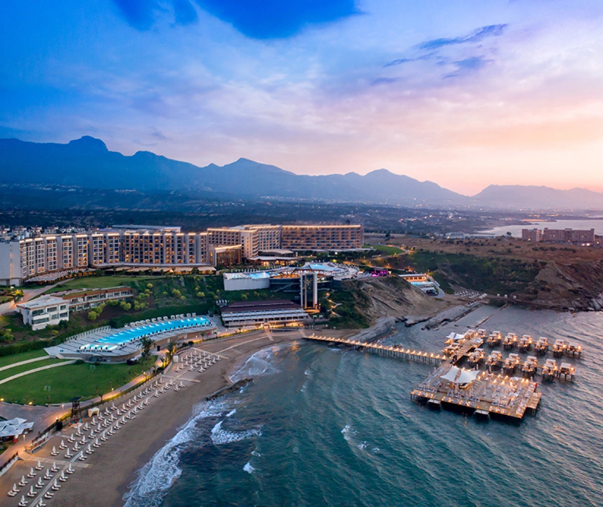 Elexus Hotel'de gastronomi, lezzet, sanat ve konfor bir arada.        