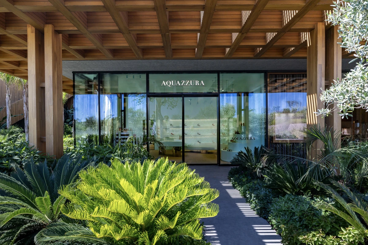 İtalyan zarafetinin sembolü Aquazzura, Maxx Royal Bodrum'da açıldı    