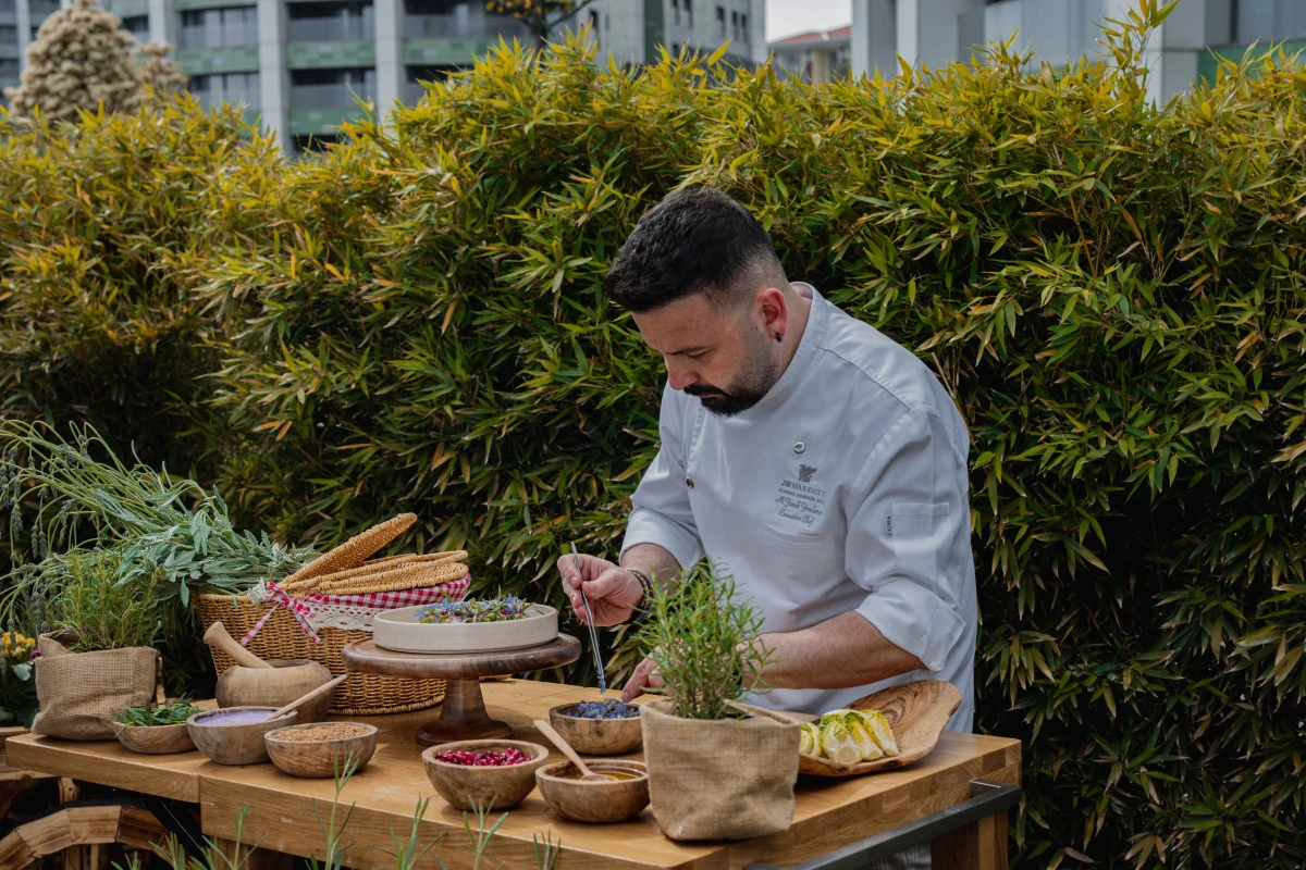 JW Marriott Hotel İstanbul Marmara Sea Ceres Restoran'da yaza merhaba 