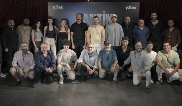 "Kantin" Filmi Okuma Provasında Basınla Buluştu: Kadro Set İ&ccedil;in Hazır 
