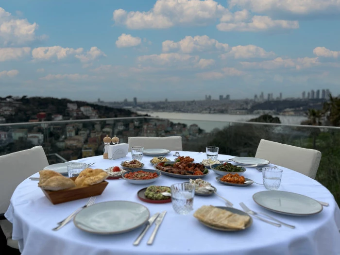 Köşebaşı İstanbul Levent'te ilk şubesinden sonra şimdide Nakkaştepe'de