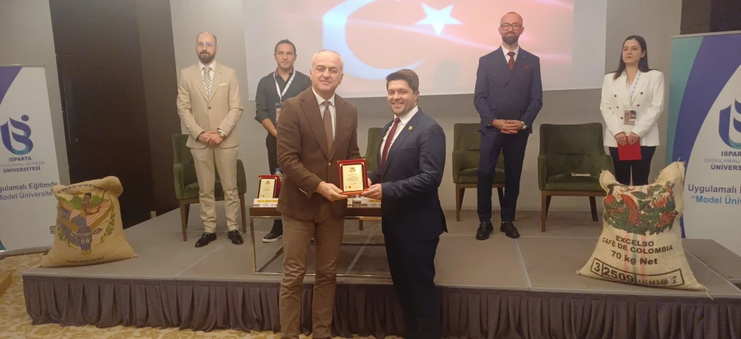 Kütahya Porselen’den Dünya Türk Kahvesi Günü’nde kültürel mirasa destek!   