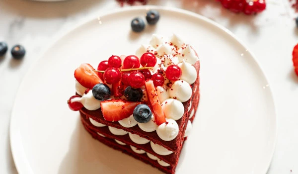 L&rsquo;aube Patisserie&rsquo;den Sevgililer G&uuml;n&uuml;&rsquo;ne &Ouml;zel El Yapımı Lezzetler