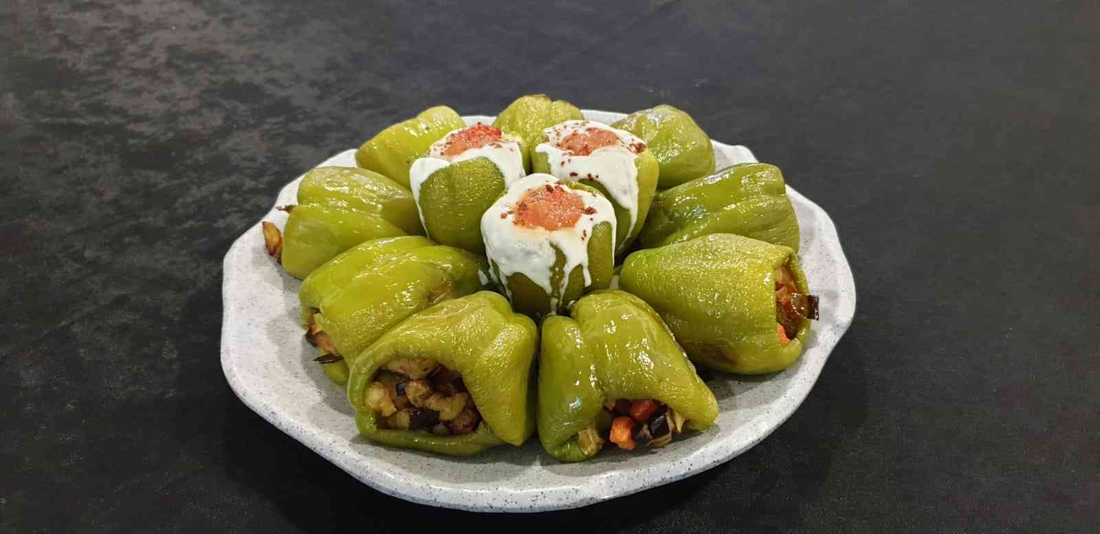 Garnitürlü Biber Dolması