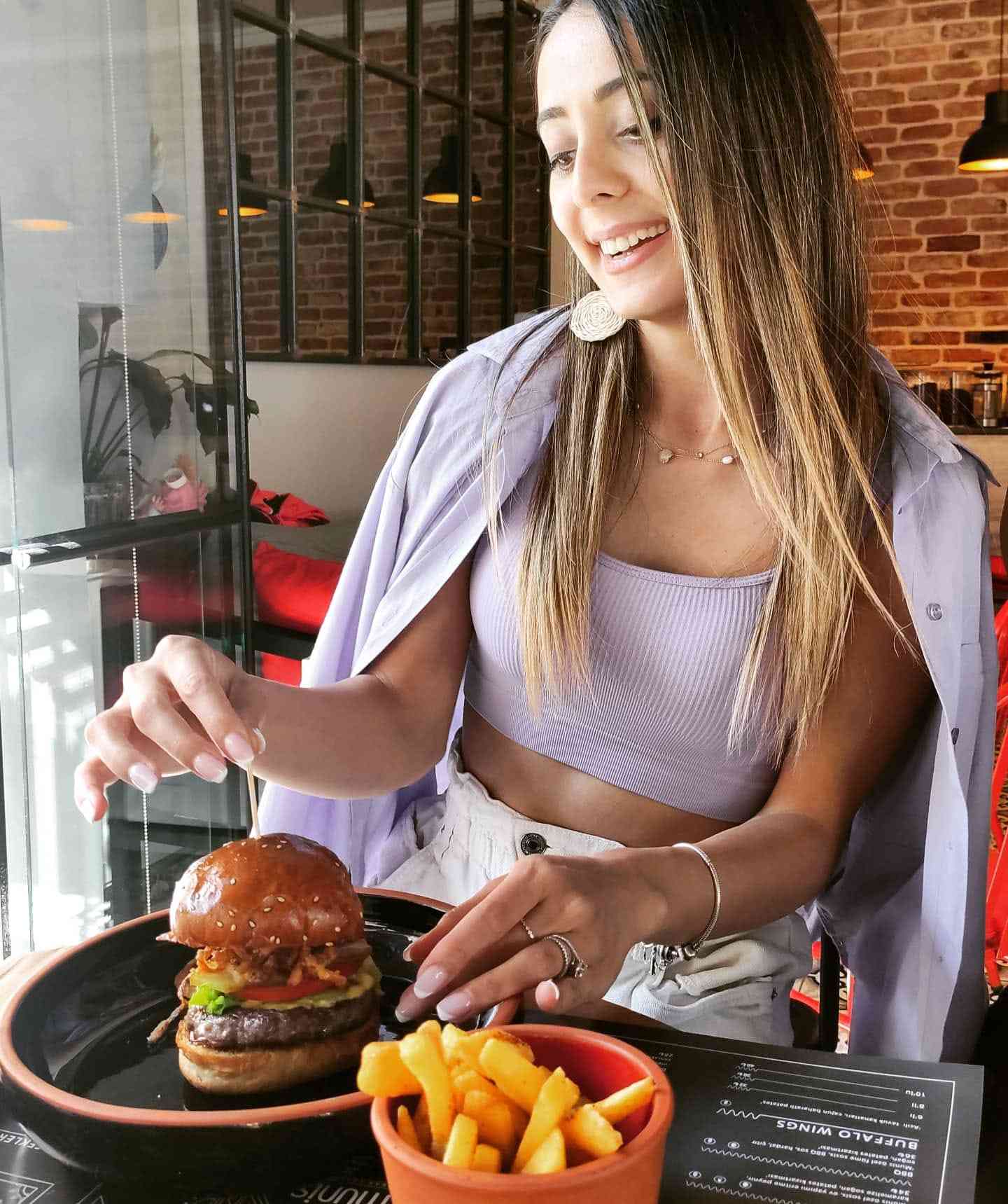 Heybeliada M&uuml;nis Sokak Lezzetleri