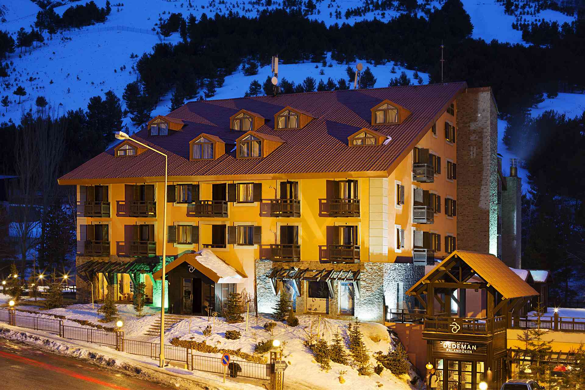 Dedeman Erzurum'u keşfetme imkanı sunuyor