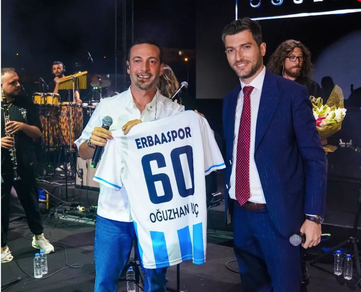 Oğuzhan Koç Erbaa'da sevenleriyle buluştu