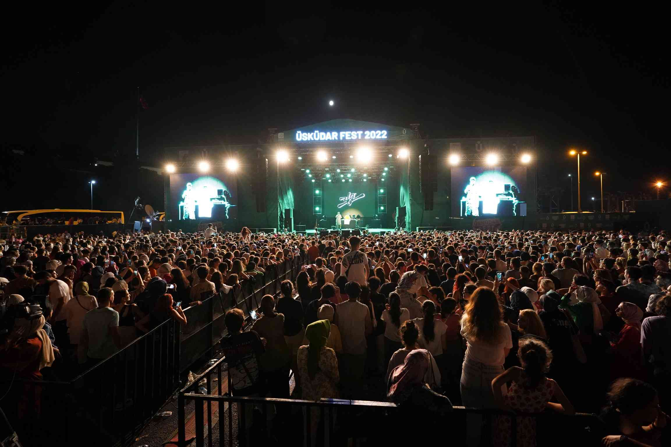 Üsküdar Belediyesi, gençleri müzik ve dansın eşlik ettiği festivalde buluşturdu