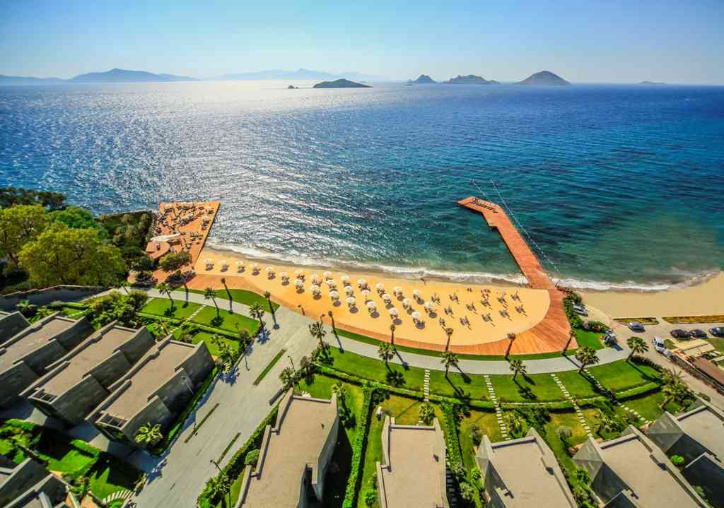 Güney Ege’nin doğa mucizesi Sarı Yaz başladı