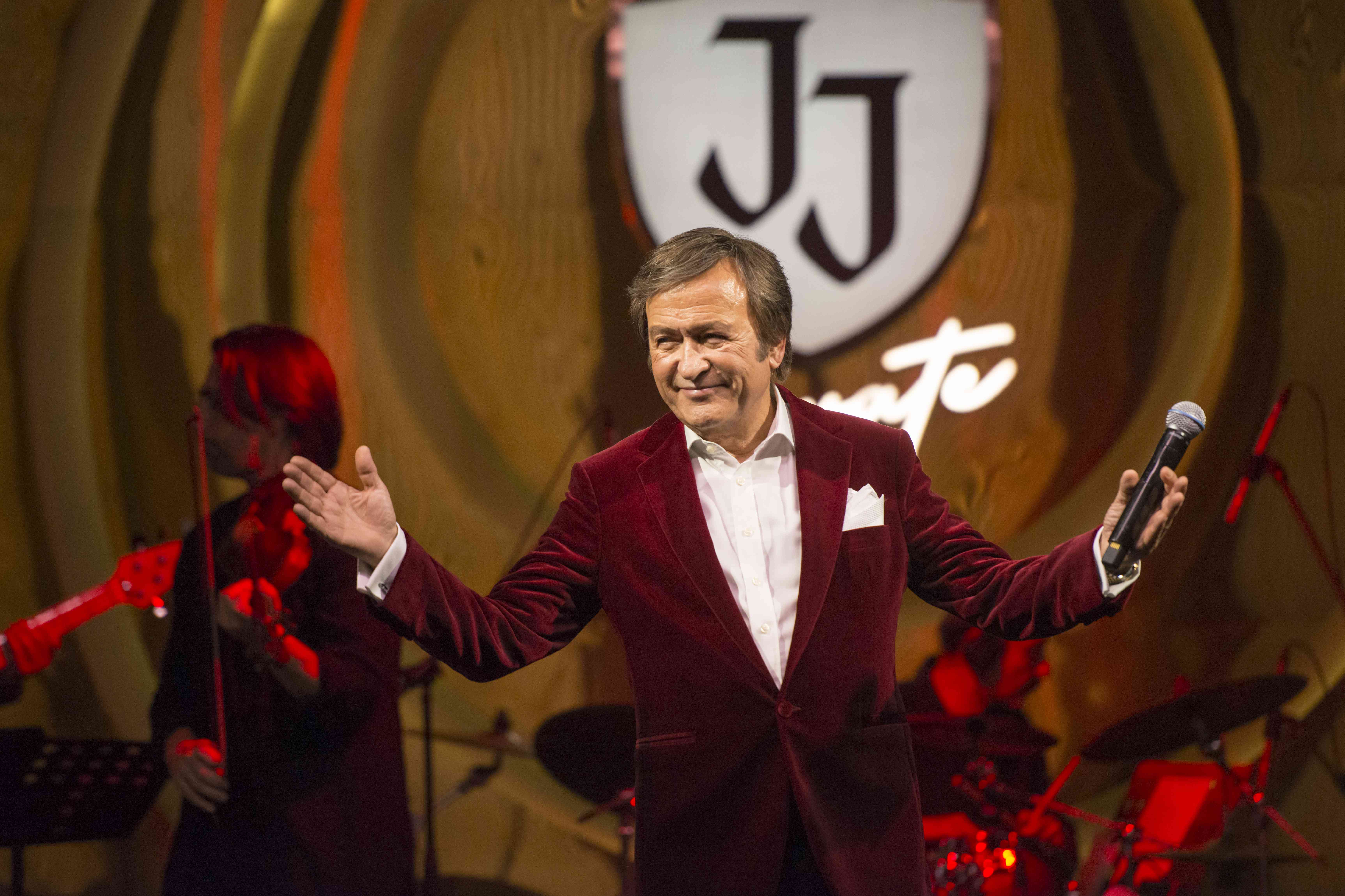 Jolly Joker Private  Türk pop müziğinin duayen isimi Erol Evgin’i ağırladı