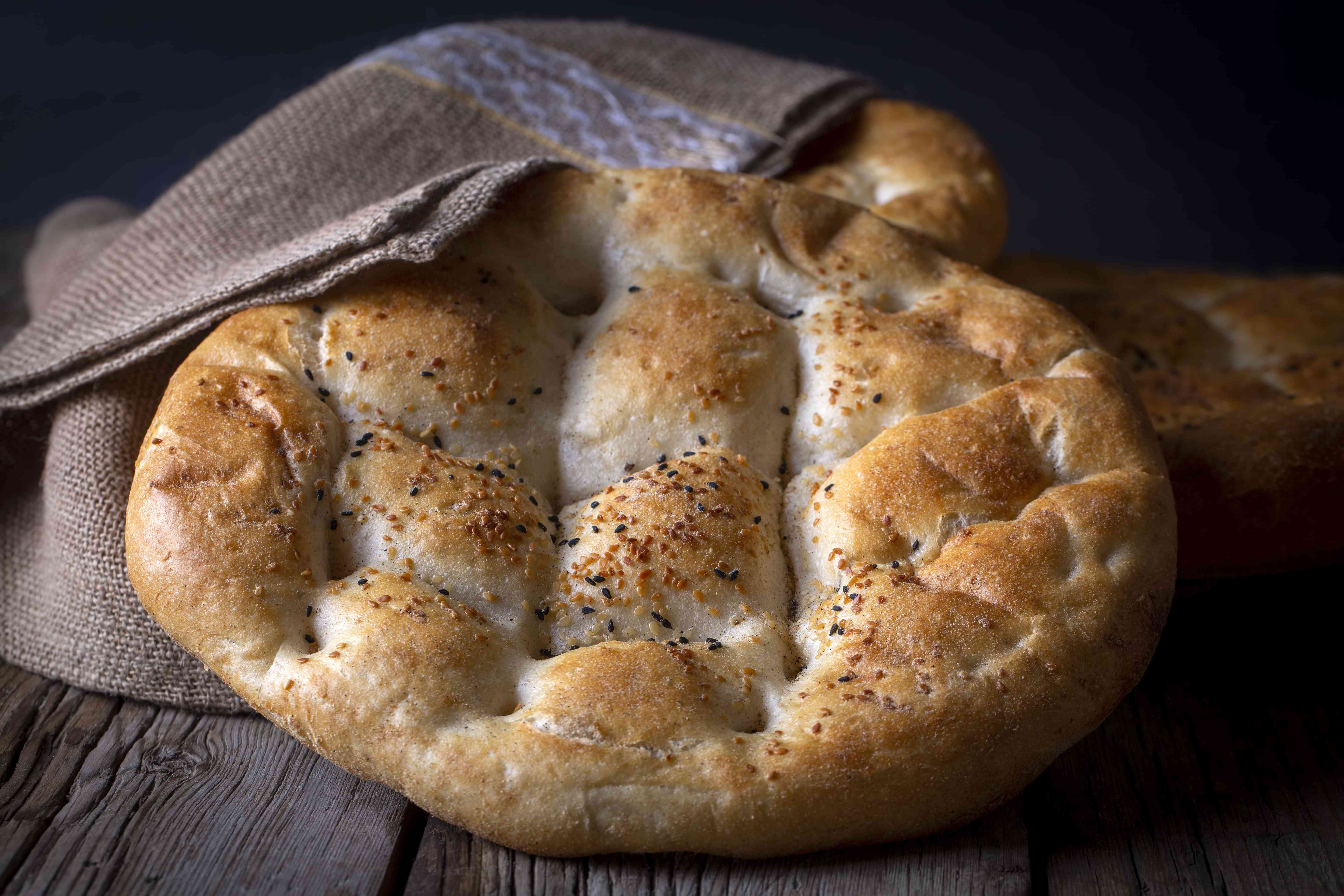 Evde Ramazan Pidesi Nasıl Yapılır?