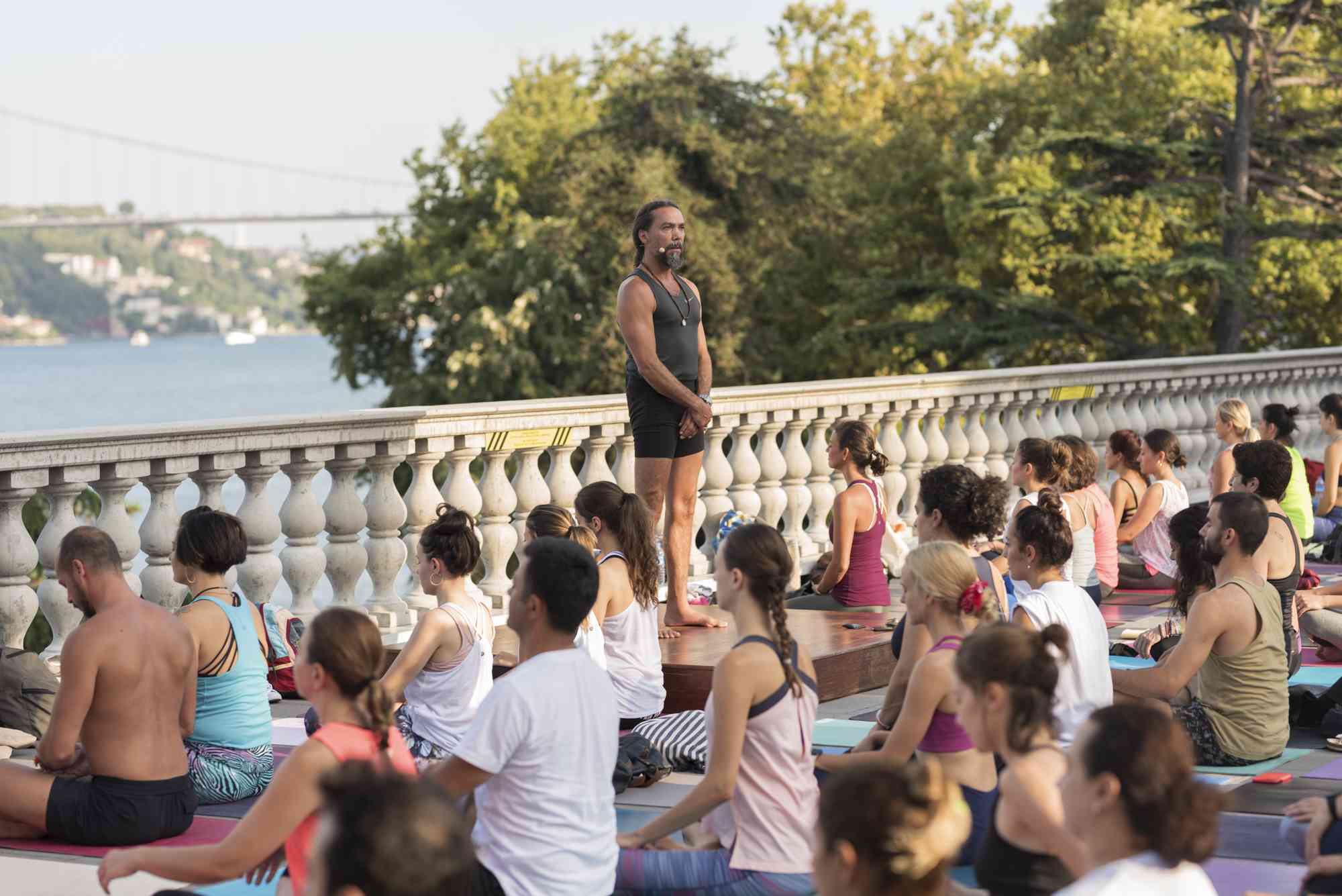 “Chris Chavez ile Müzede Yoga” 3 Ağustos Perşembe günü Sakıp Sabancı Müzesi’nde