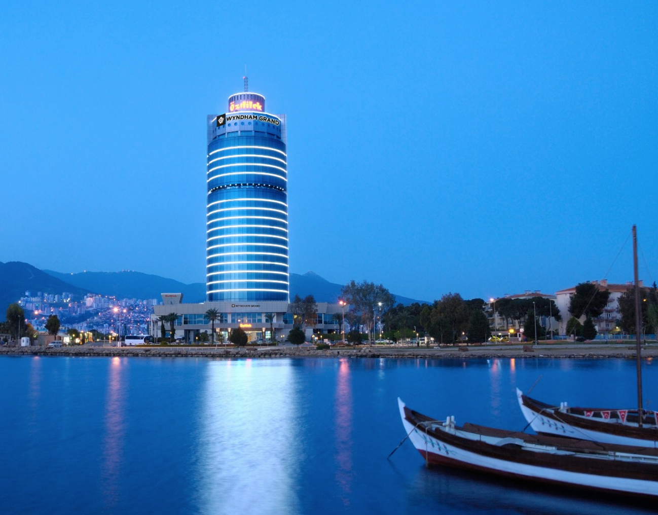 Wyndham Grand İzmir Özdilek şehrin en iyi oteli