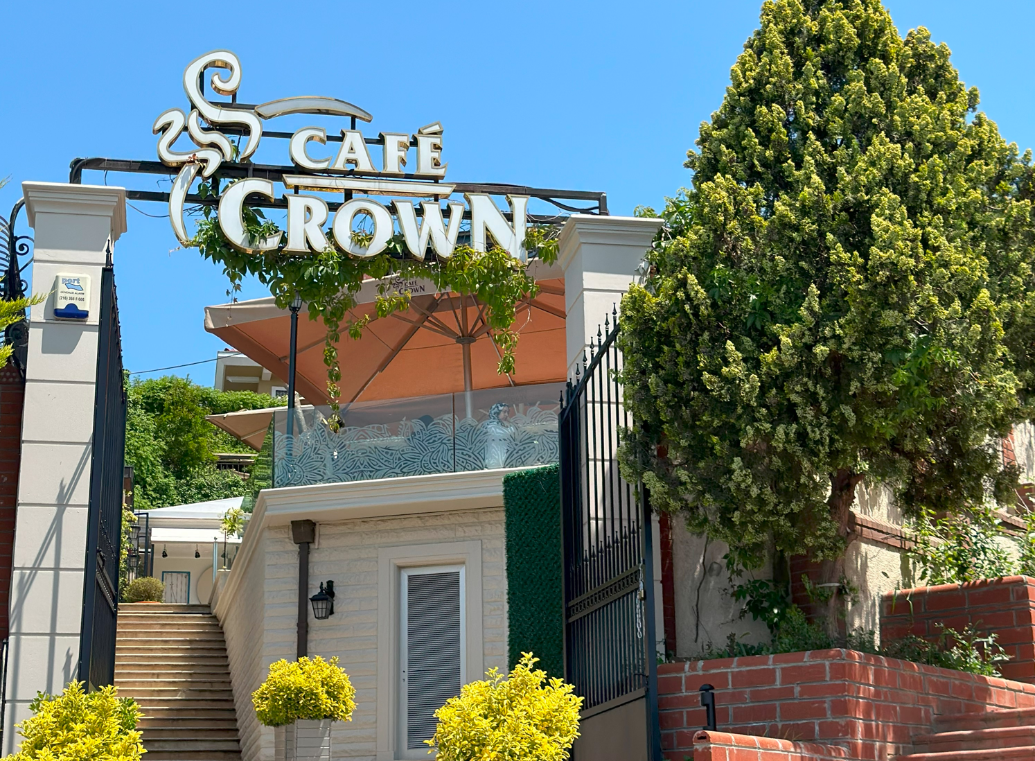 Cafe Crown Çubuklu'nun zengin menüleri ile iftar keyfi