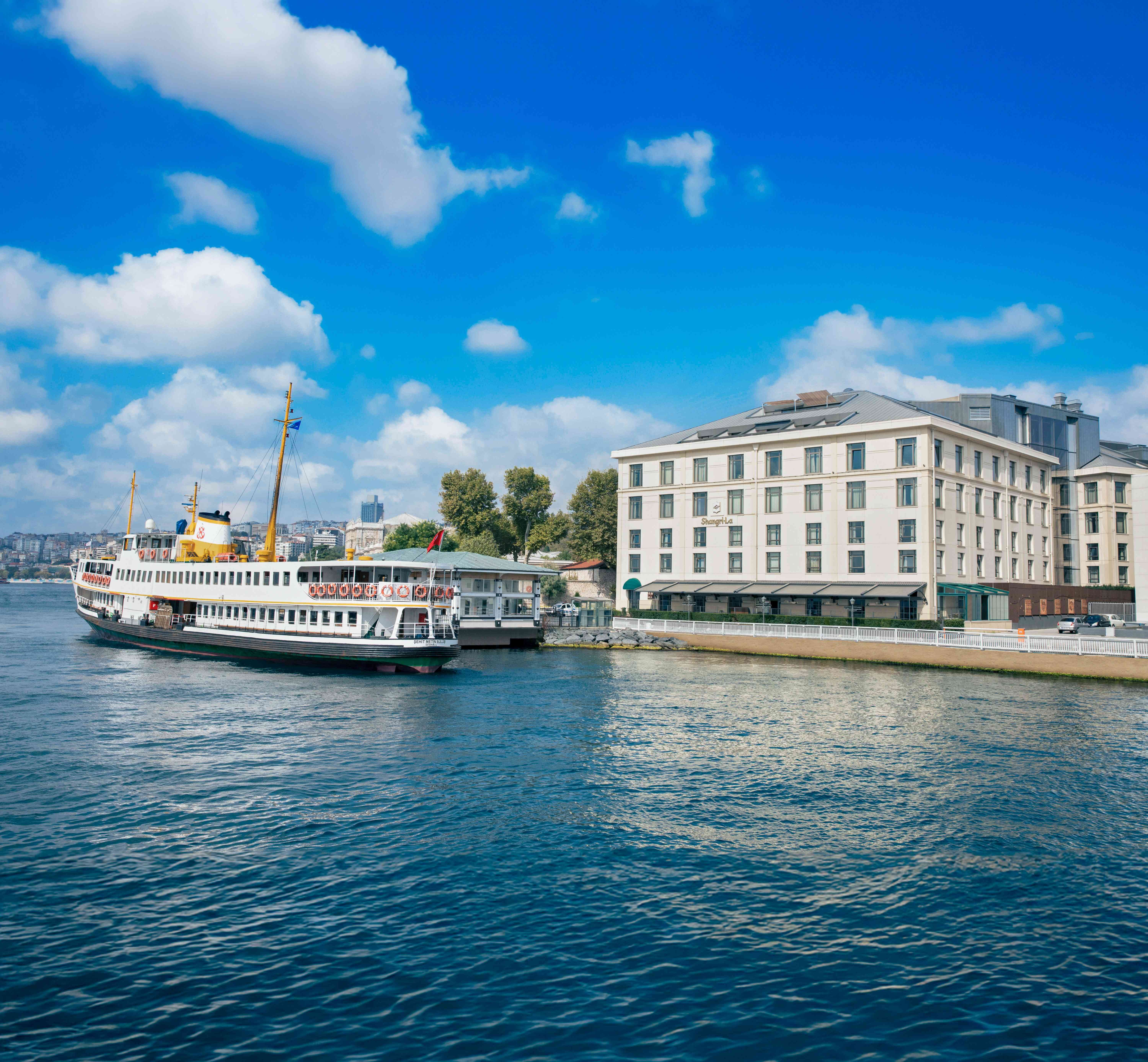 Shangri-La Bosphorus Türkiye'nin en iyi otelleri arasında ikinci oldu