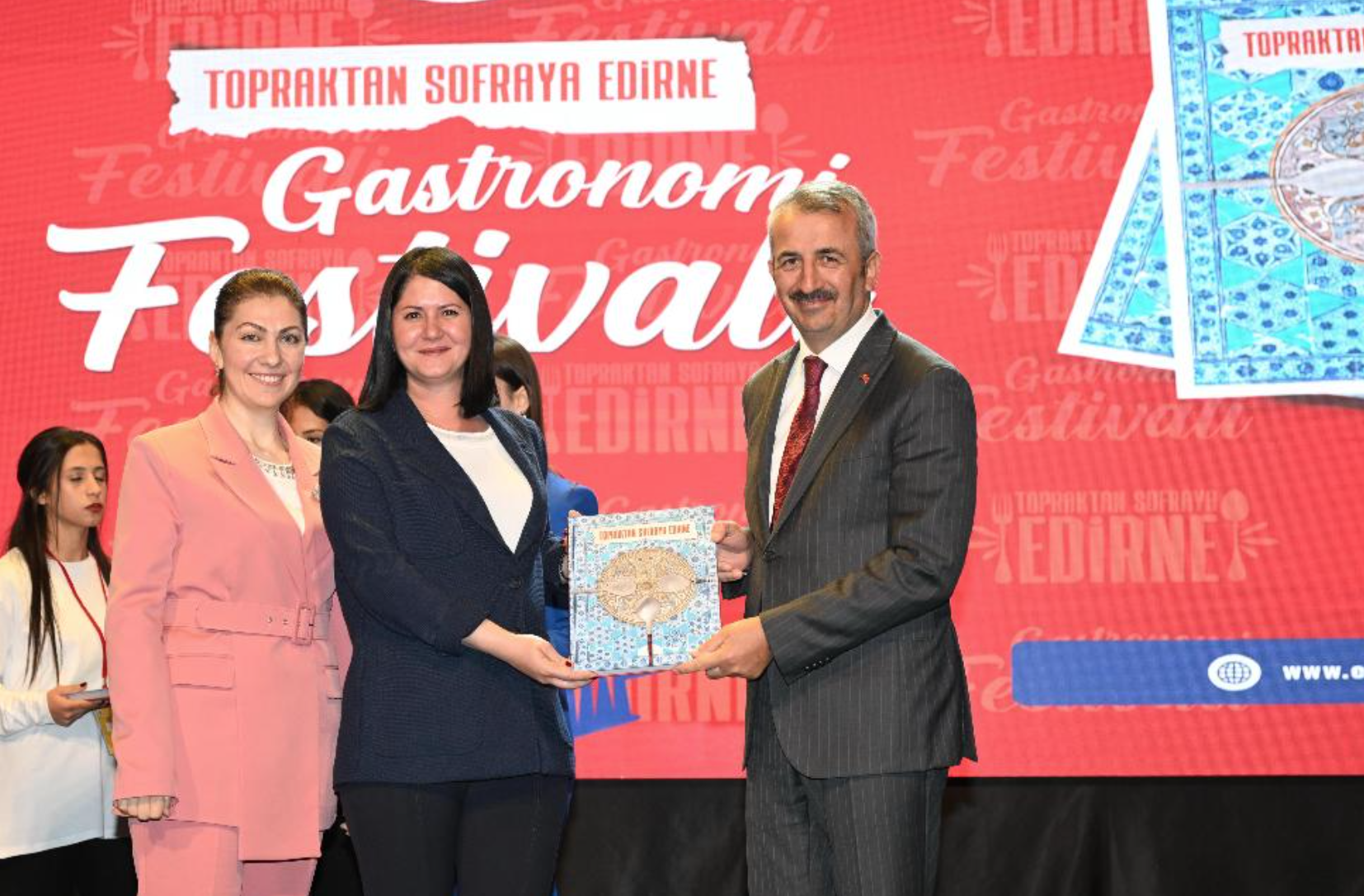 Topraktan Sofraya Edirne Gastronomi Festivali b&uuml;y&uuml;k bir &ccedil;oşkuyla kutlandı