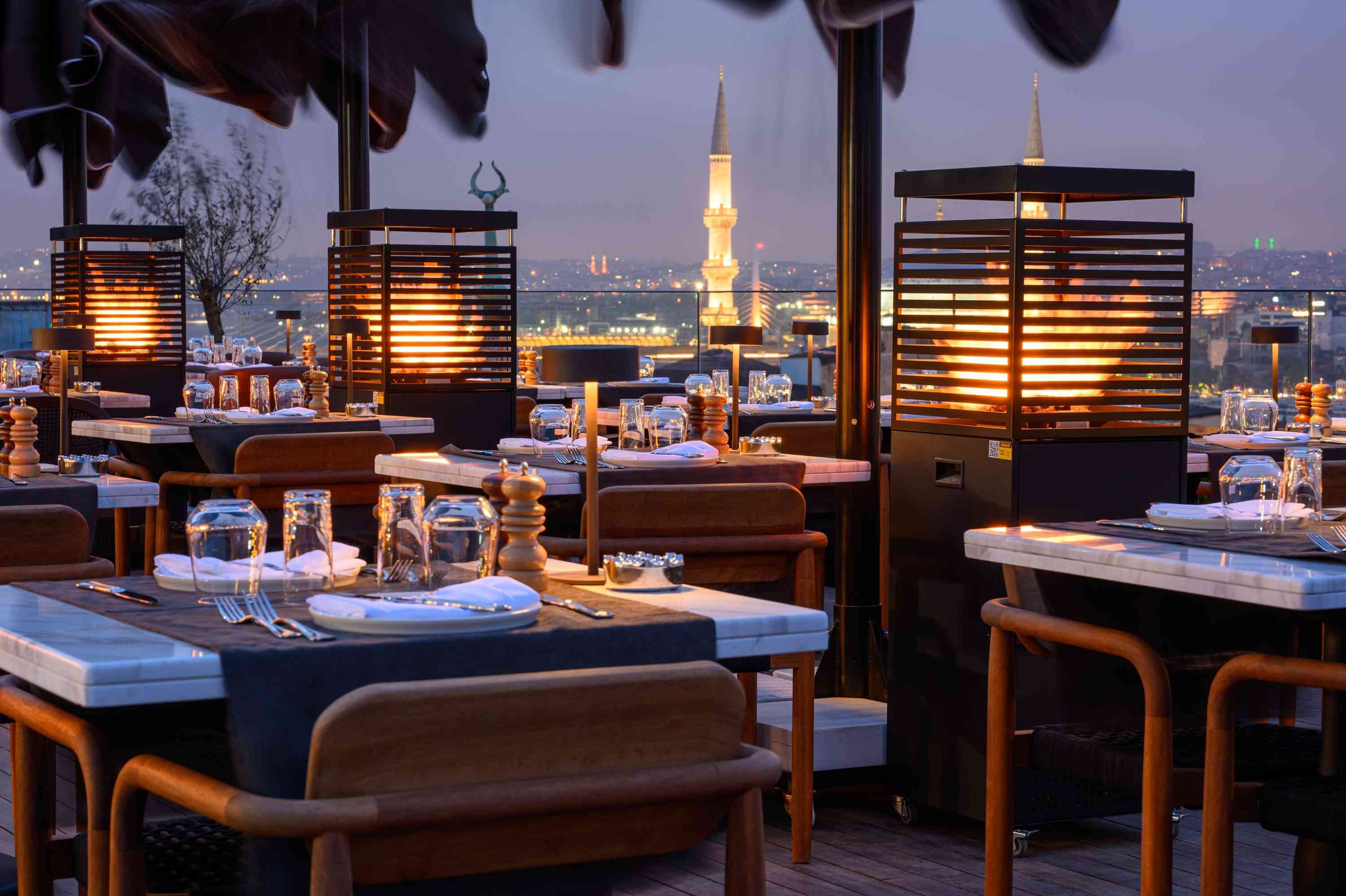 Roof Mezzepotamia'da unutulmaz bir yeniyıl kutlaması