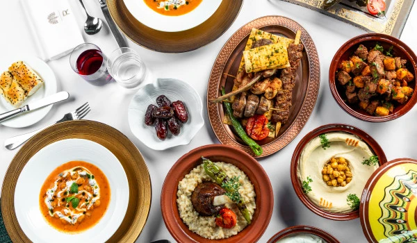 Raffles İstanbul'da Ramazan ayı boyunca her g&uuml;ne &ouml;zel y&ouml;resel lezzetler 