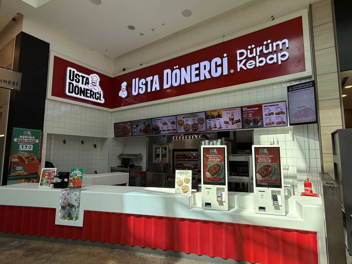 Usta Dönerci İstanbul Kozyatağı’nda yeni restoranıyla hizmet veriyor  