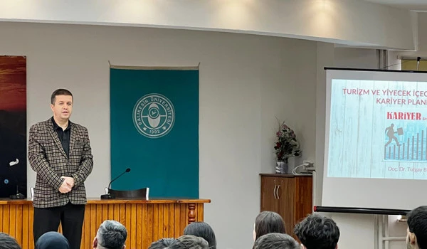 50 yıllık birikimle sekt&ouml;re hazır mezunlar yetiştiriyoruz!